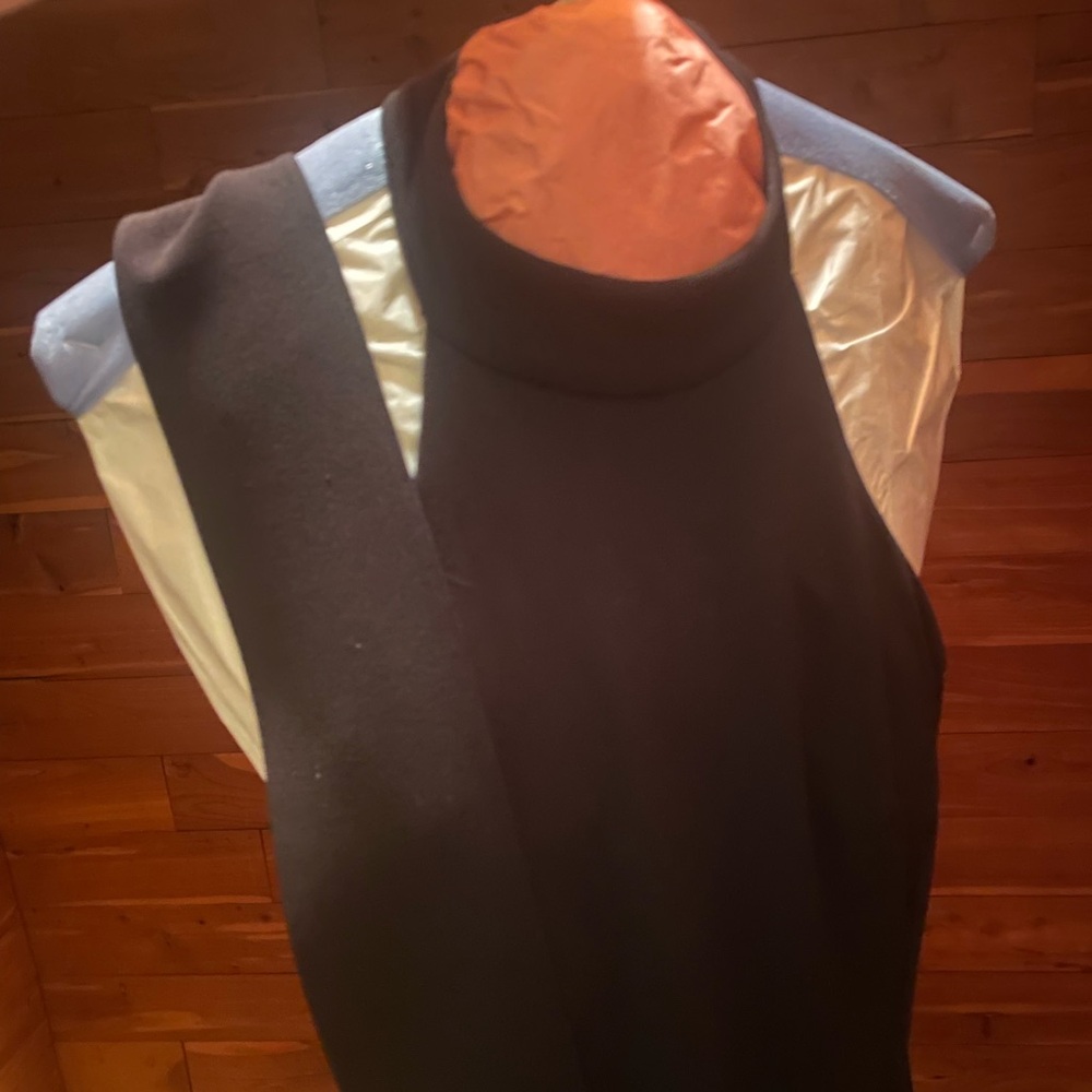 Long elegant dress, Calvin Klein size 6 worn once in perfect condition - Picture 2 of 3